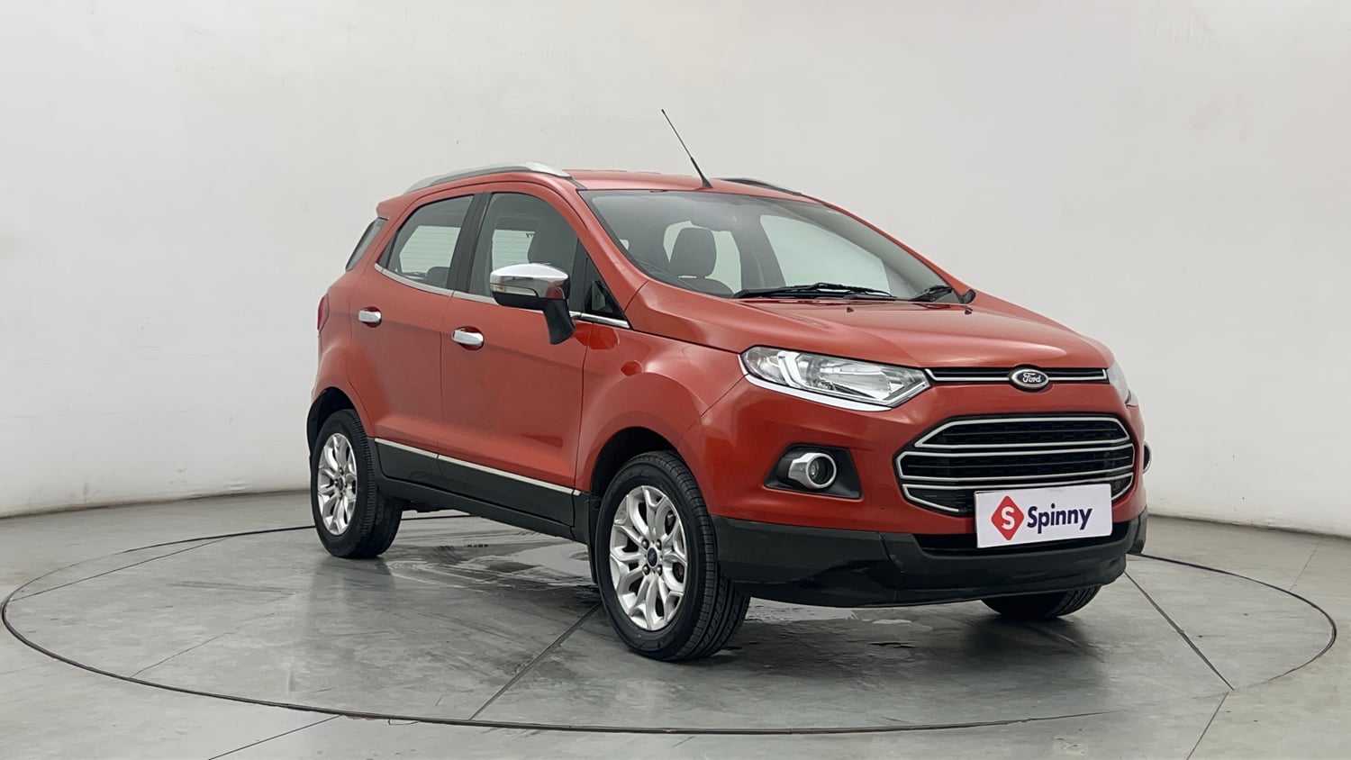 Used 2015 Ford EcoSport Titanium 1.5 Ti-VCT AT Petrol Automatic exterior RIGHT FRONT CORNER VIEW