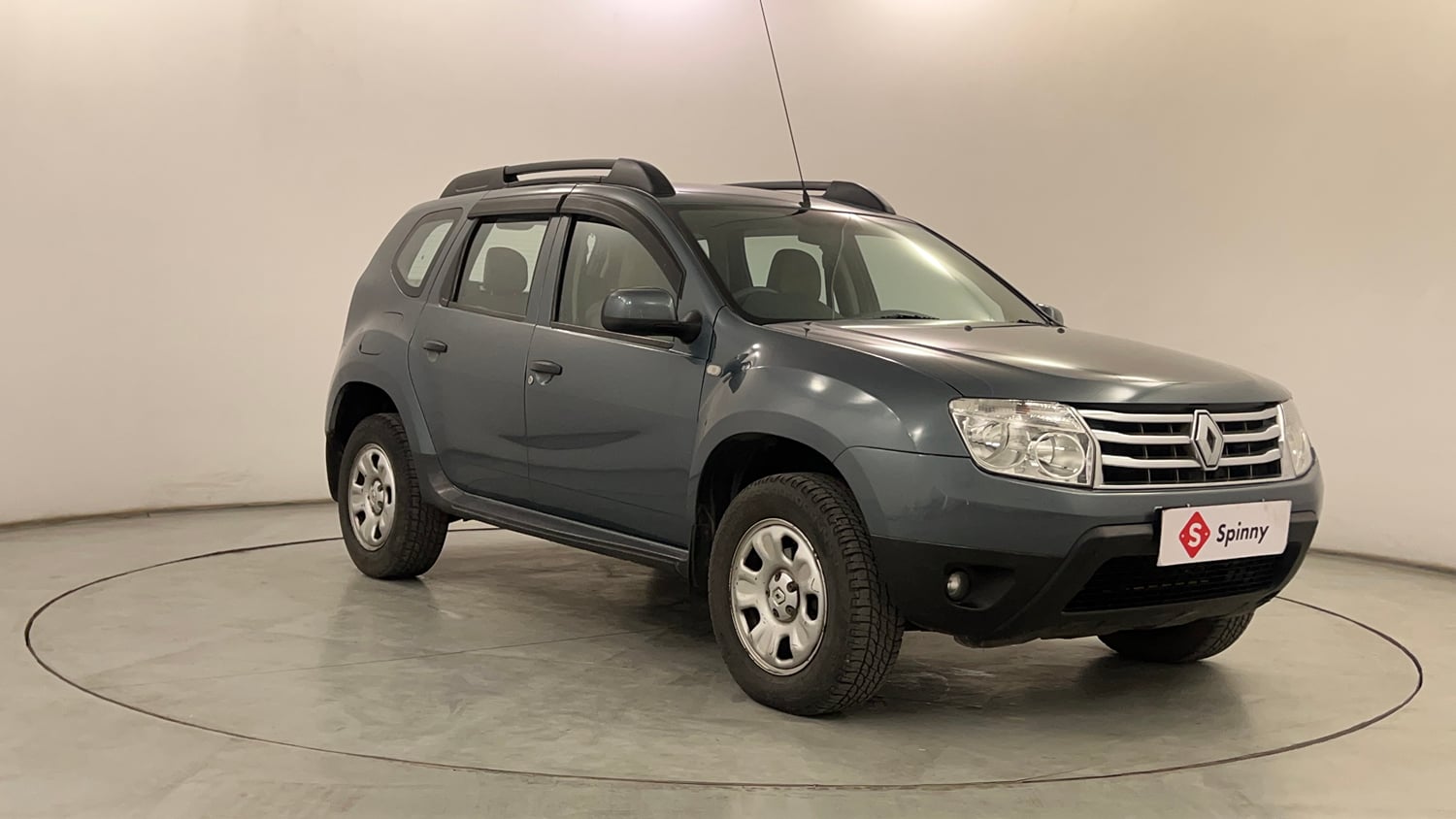 Used 2013 Renault Duster RxL Petrol Petrol Manual exterior RIGHT FRONT CORNER VIEW