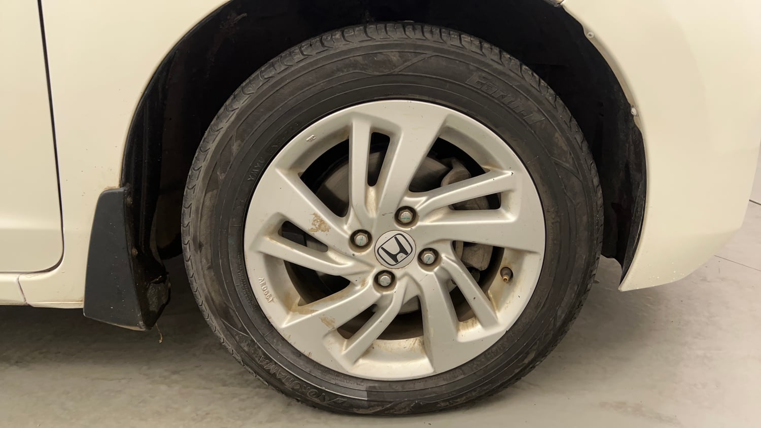 Used 2016 Honda Jazz VX Petrol Petrol Manual tyres RIGHT FRONT TYRE RIM VIEW