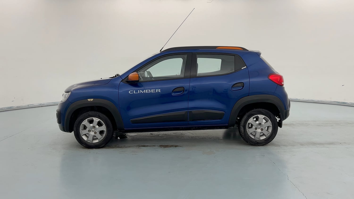 Used 2019 Renault Kwid CLIMBER 1.0 Petrol Manual exterior LEFT SIDE VIEW