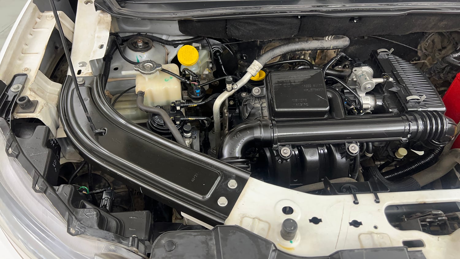 Used 2021 Renault Kiger RXZ AMT Petrol Automatic engine ENGINE RIGHT SIDE VIEW