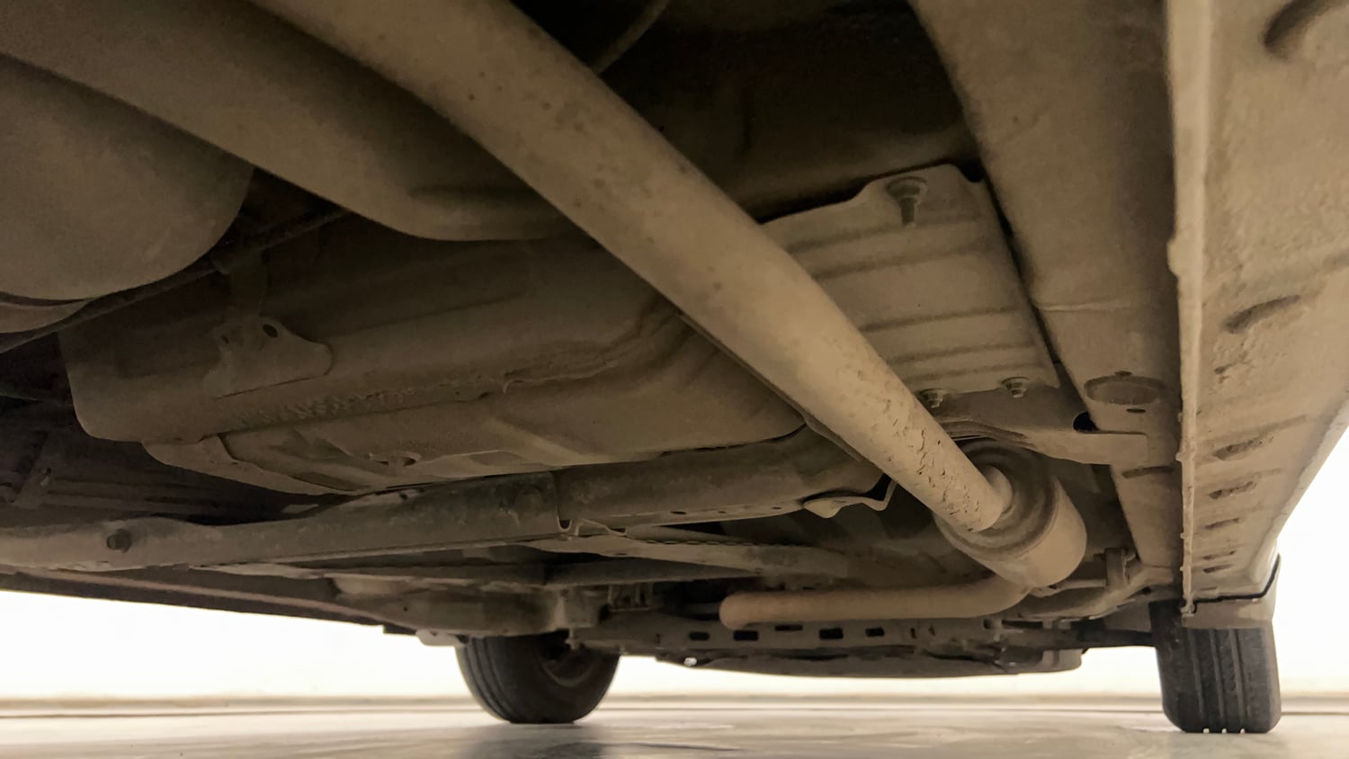 Used 2014 Honda City SV Petrol Manual extra REAR RIGHT UNDERBODY VIEW