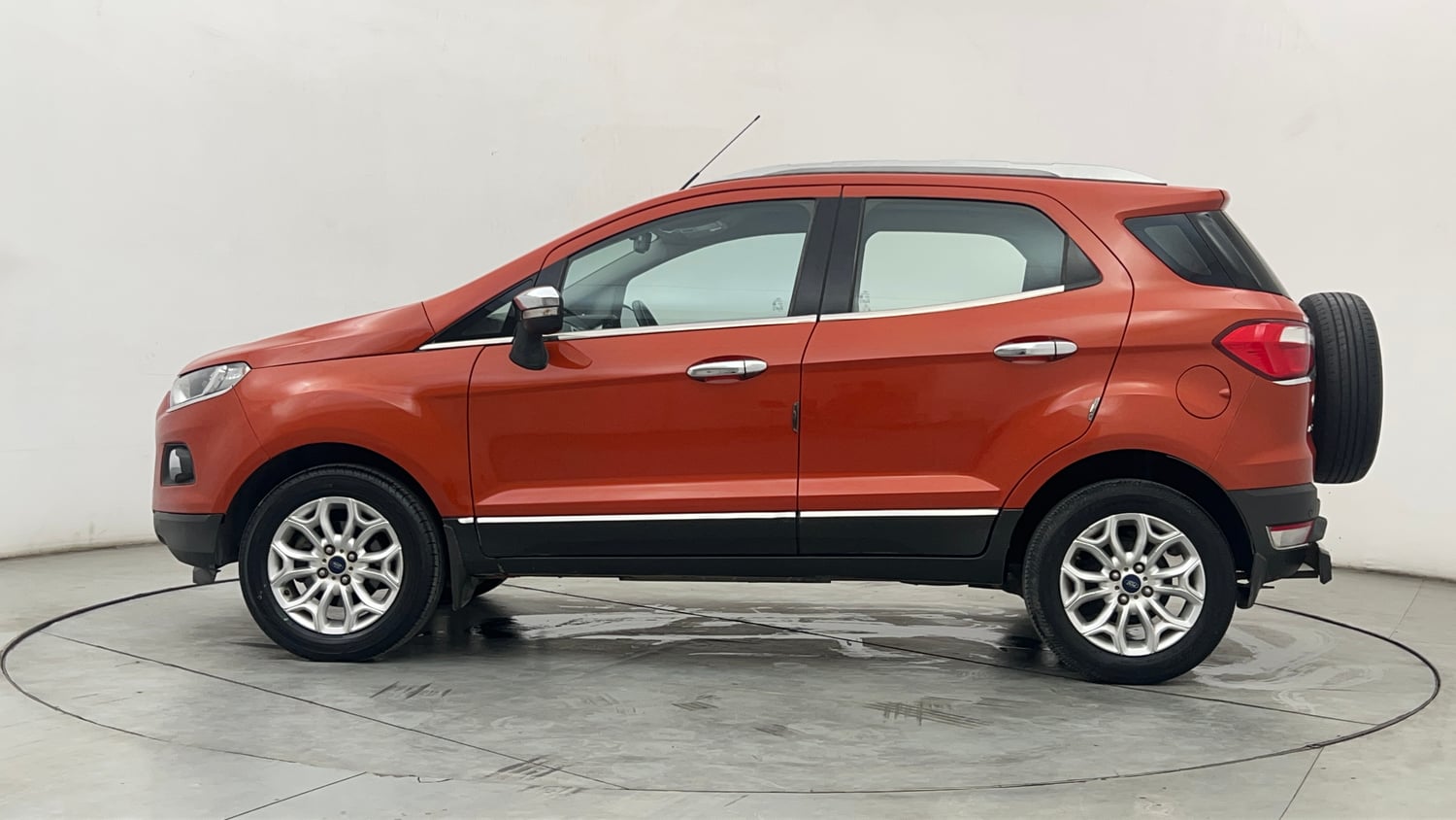 Used 2015 Ford EcoSport Titanium 1.5 Ti-VCT AT Petrol Automatic exterior LEFT SIDE VIEW