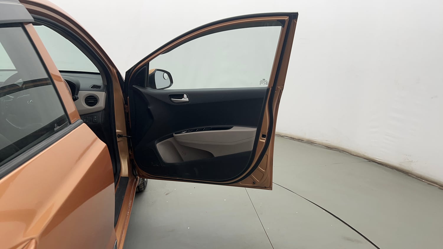 Used 2018 Hyundai Grand i10 Sportz 1.2 Kappa VTVT Petrol Manual interior RIGHT FRONT DOOR OPEN VIEW