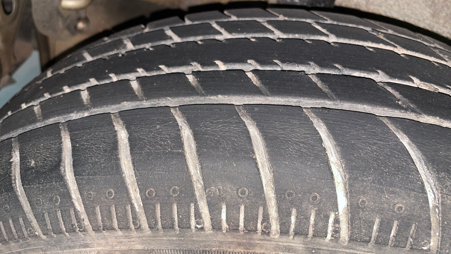 Used 2020 Maruti Suzuki Celerio VXi AMT Petrol Automatic tyres RIGHT REAR TYRE TREAD VIEW