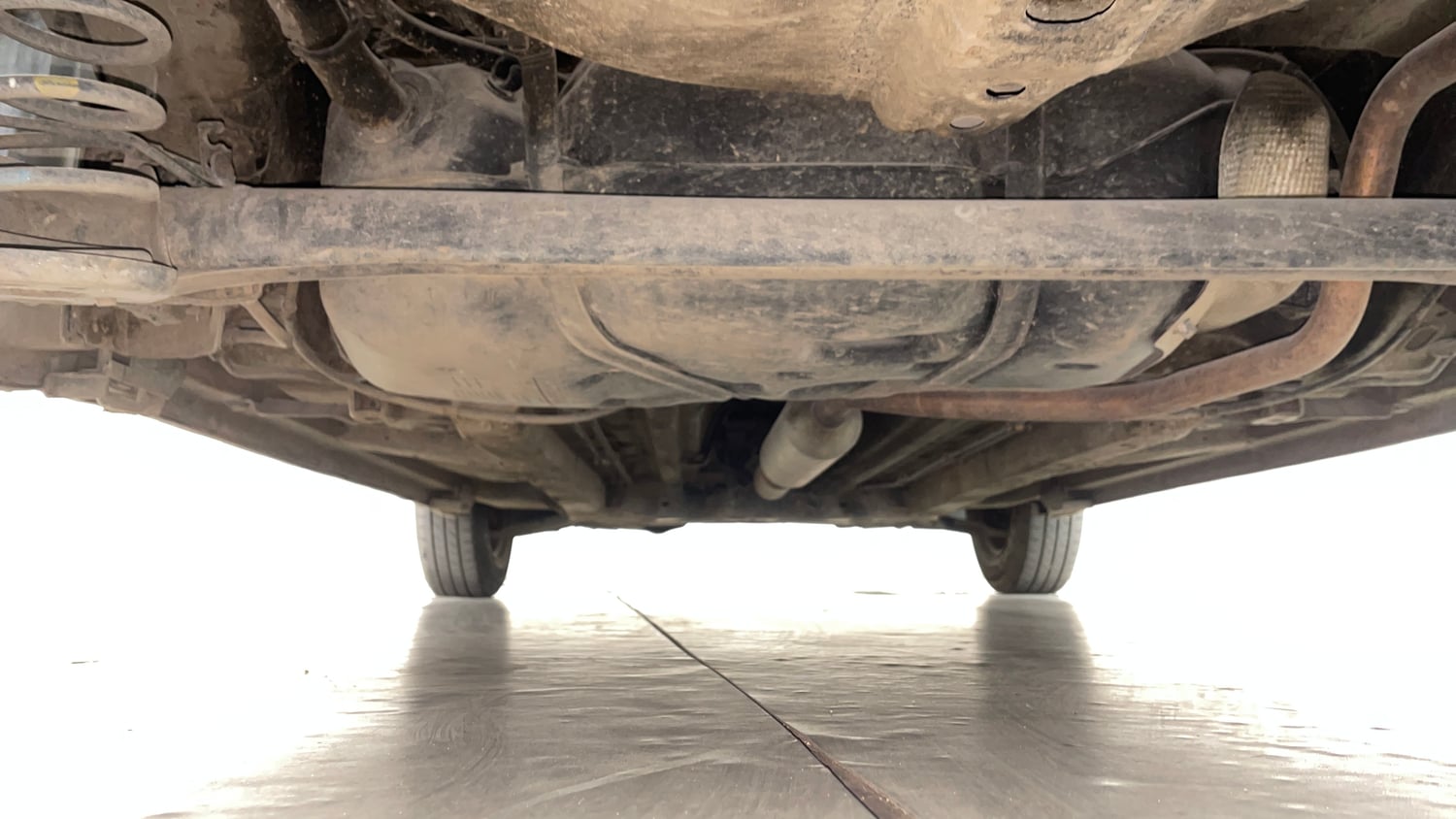 Used 2014 Maruti Suzuki Swift VXi Petrol Manual extra REAR UNDERBODY VIEW (TAKEN FROM REAR)