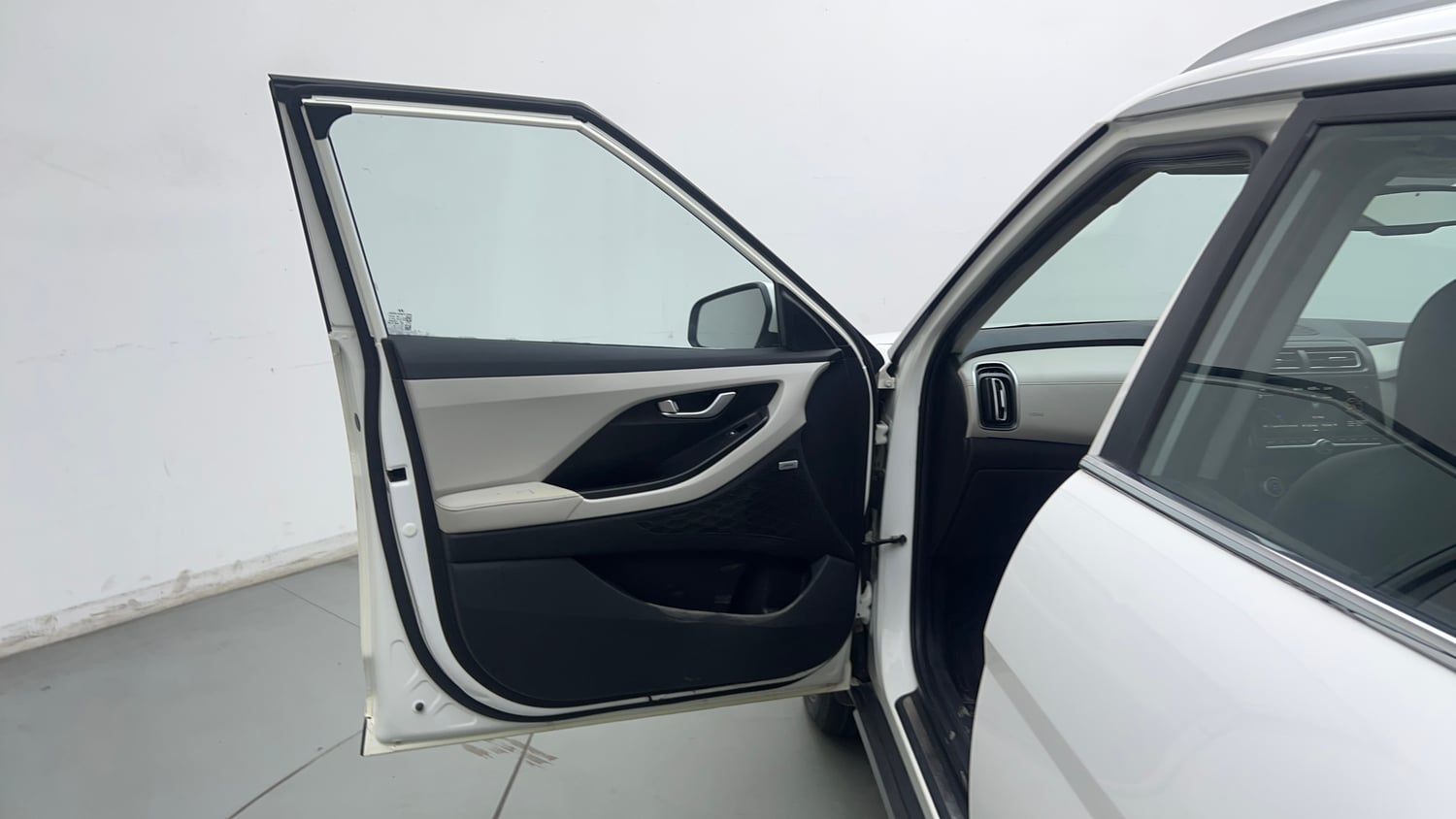 Used 2021 Hyundai Creta SX (O) 1.5 Diesel Automatic Diesel Automatic interior LEFT FRONT DOOR OPEN VIEW