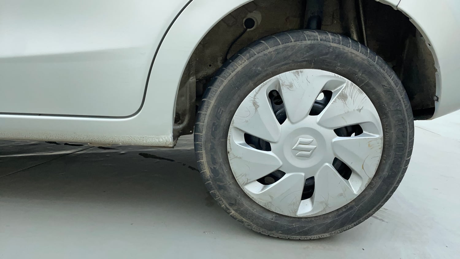 Used 2020 Maruti Suzuki Celerio VXi AMT Petrol Automatic tyres LEFT REAR TYRE RIM VIEW