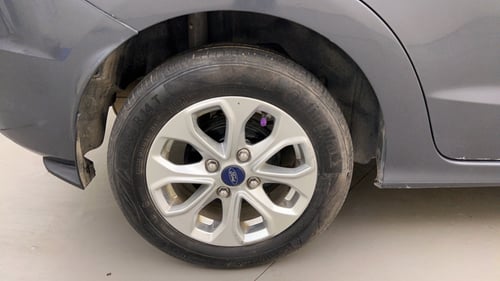 Used 2018 Ford Figo Aspire Titanium1.5 TDCi Diesel Manual tyres RIGHT REAR TYRE RIM VIEW