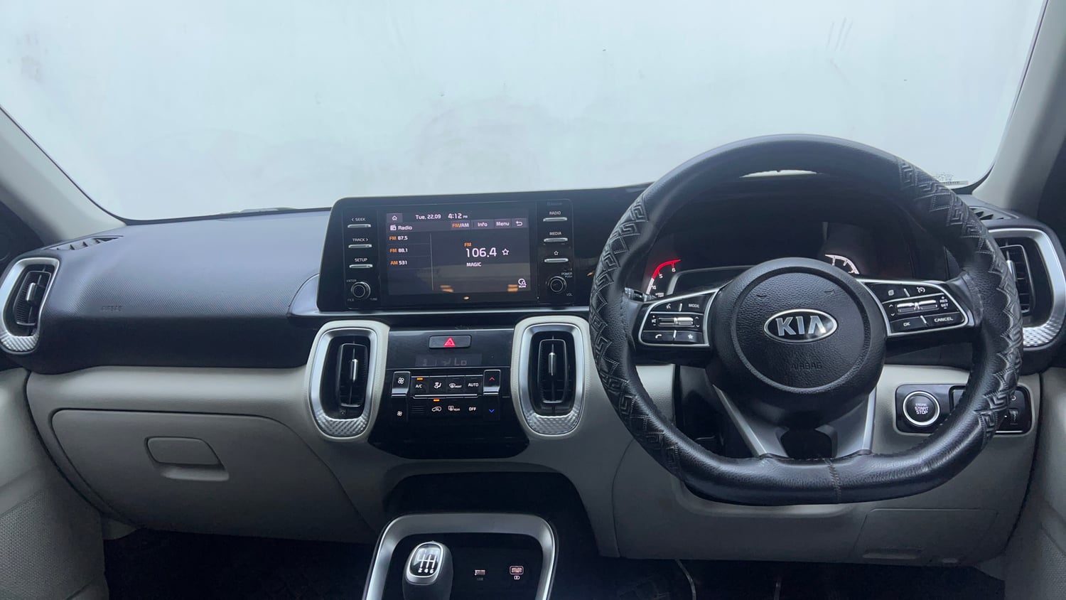 Used 2021 Kia Sonet HTX 1.5 Diesel Manual interior DASHBOARD VIEW