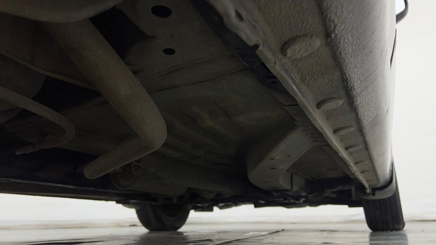 Used 2013 Honda Amaze 1.2 S i-VTEC Petrol Manual extra REAR RIGHT UNDERBODY VIEW