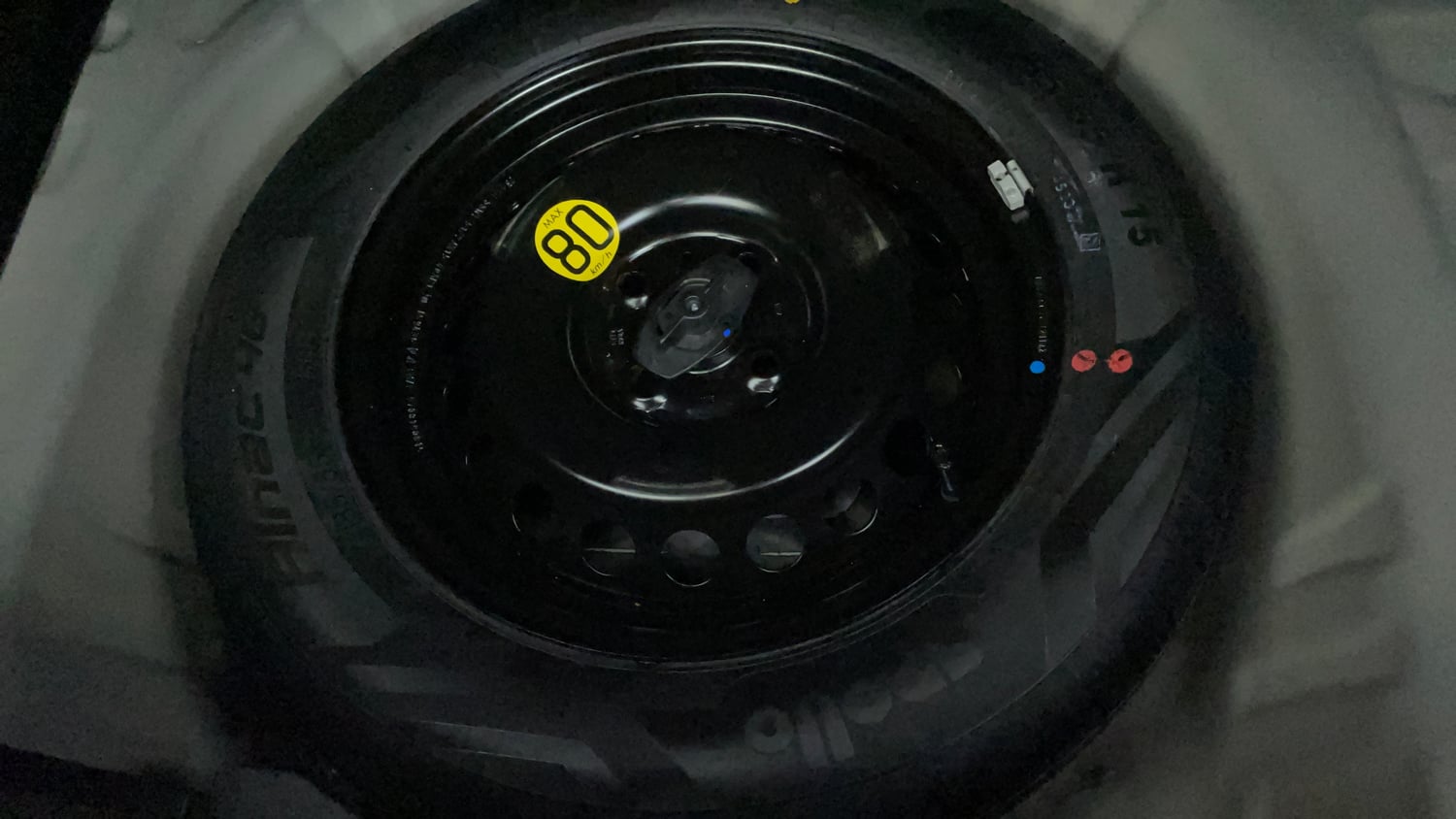 Used 2024 Toyota Glanza G AMT Petrol Automatic tyres SPARE TYRE VIEW