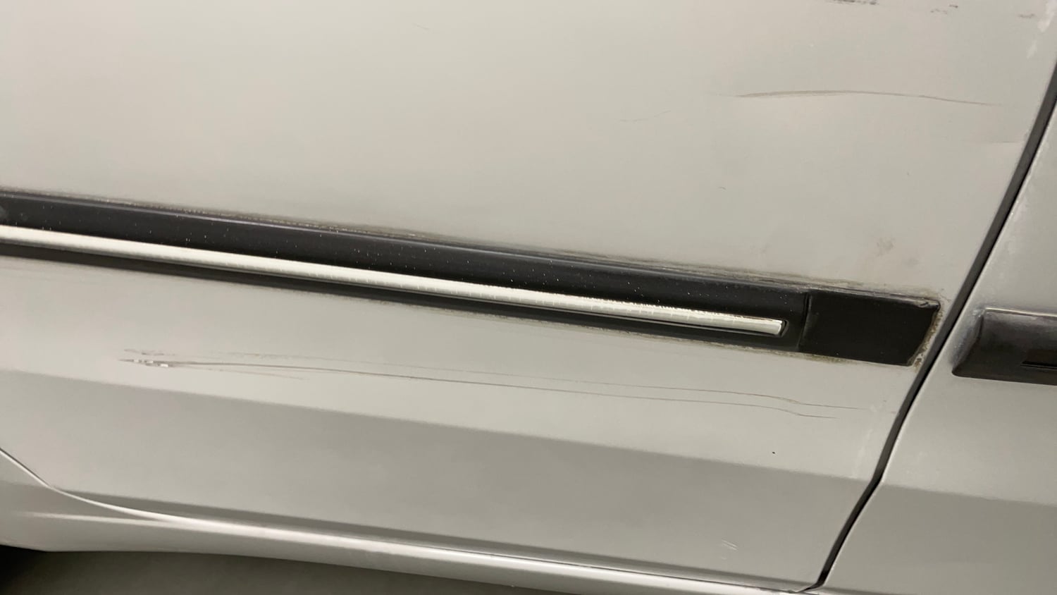 Used 2017 Hyundai Elite i20 Sportz 1.2 Petrol Manual dents MINOR SCRATCH