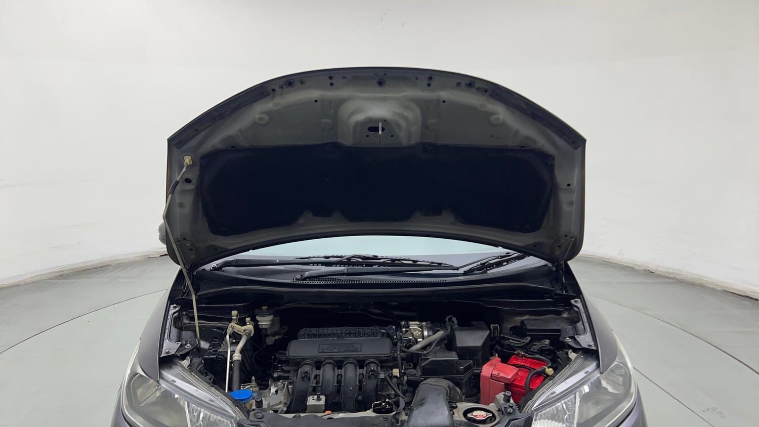 Used 2018 Honda Jazz V CVT Petrol Petrol Automatic engine ENGINE & BONNET OPEN FRONT VIEW