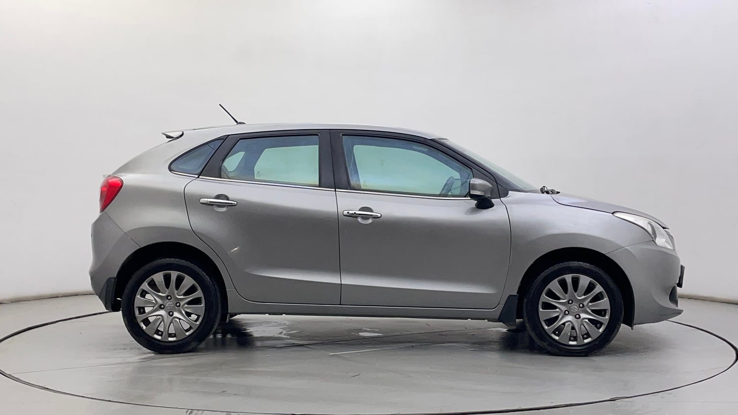 Used 2018 Maruti Suzuki Baleno Zeta 1.2 Petrol Manual exterior RIGHT SIDE VIEW