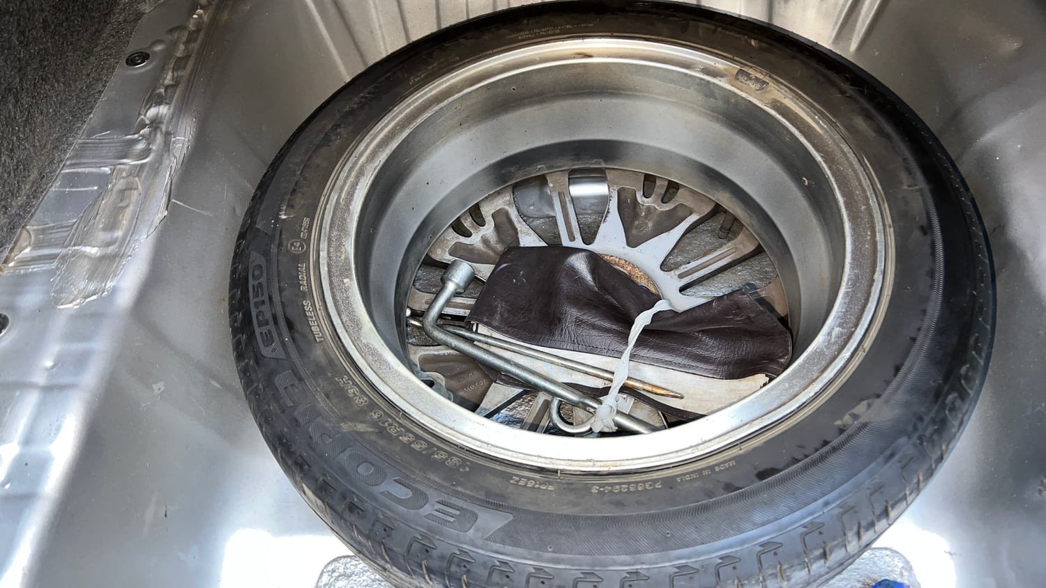 Used 2018 Honda City ZX CVT Petrol Petrol Automatic tyres SPARE TYRE VIEW