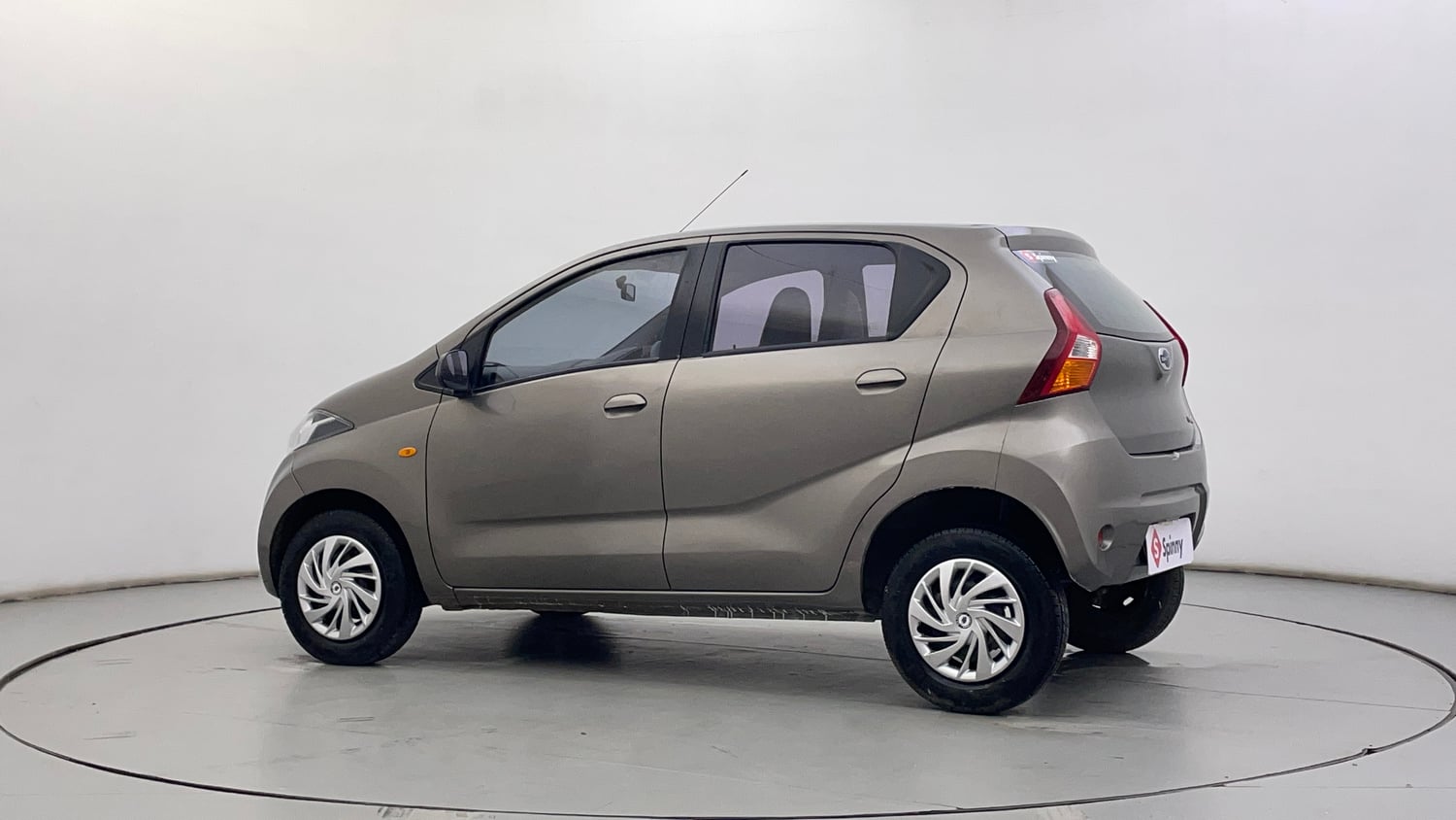 Used 2016 Datsun Redi-GO T (O) Petrol Manual exterior LEFT REAR CORNER VIEW