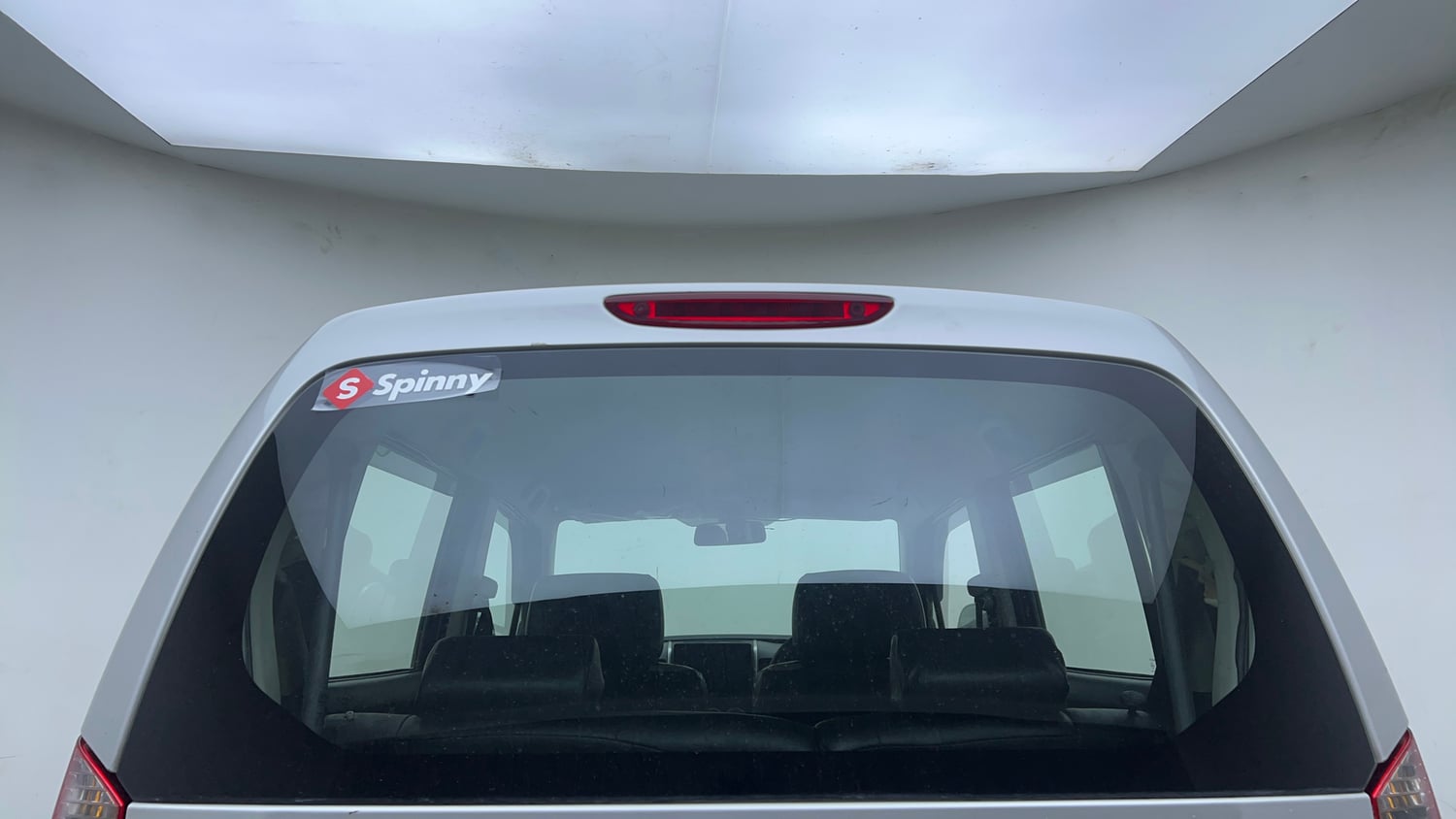 Used 2012 Maruti Suzuki Wagon R LXi Petrol Manual exterior BACK WINDSHIELD VIEW