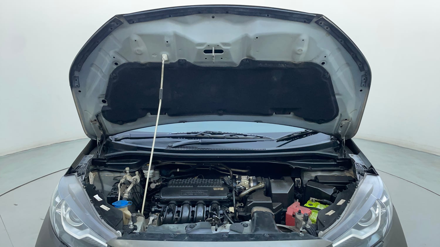 Used 2021 Honda WR-V VX MT Petrol Petrol Manual engine ENGINE & BONNET OPEN FRONT VIEW