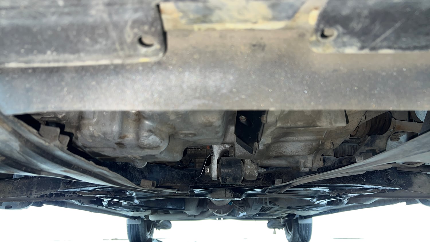 Used 2013 Honda Amaze 1.2 S i-VTEC Petrol Manual extra FRONT LEFT UNDERBODY VIEW