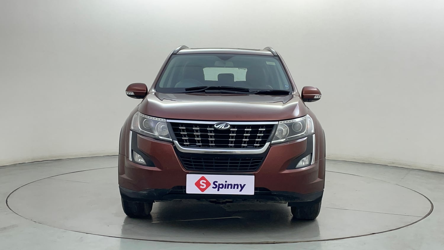Used 2018 Mahindra XUV500 W9 AT Diesel Automatic exterior FRONT VIEW