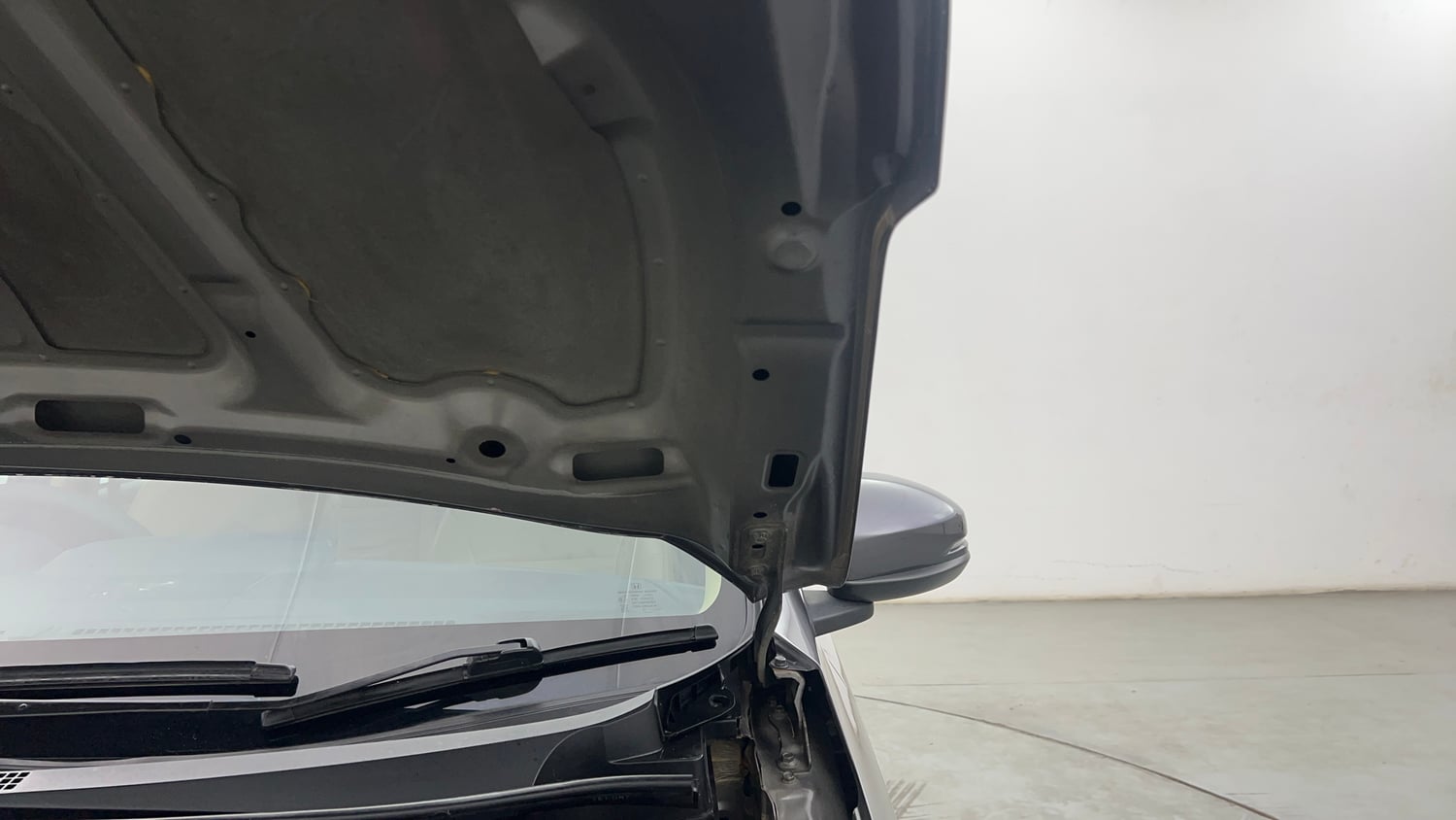 Used 2019 Honda Amaze 1.2 S MT Petrol Petrol Manual engine ENGINE LEFT SIDE HINGE & APRON VIEW