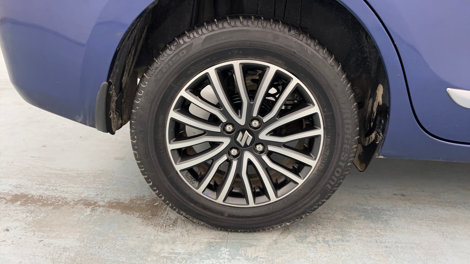 Used 2018 Maruti Suzuki Dzire ZXi Plus Petrol Manual tyres RIGHT REAR TYRE RIM VIEW