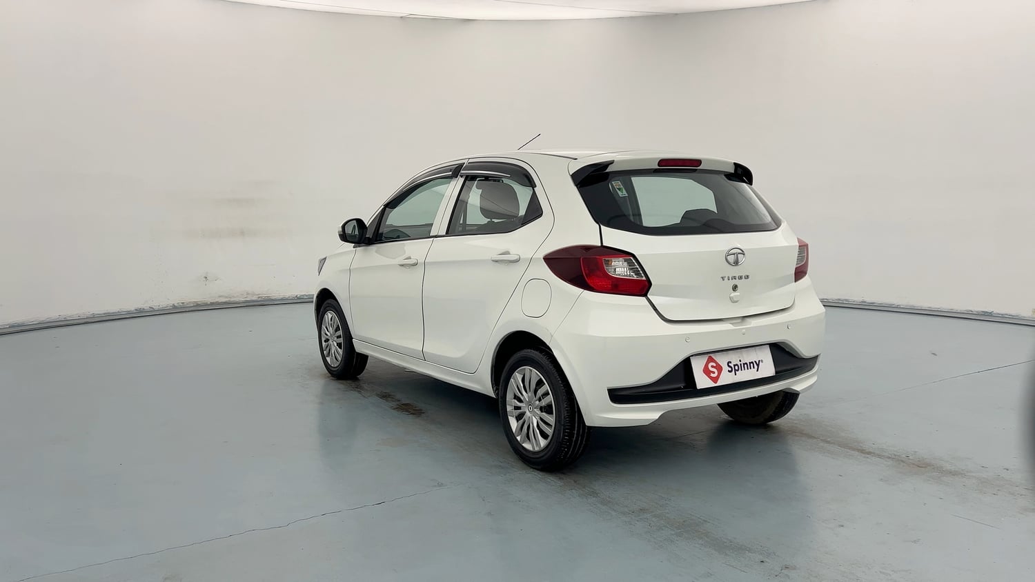 Used 2021 Tata Tiago XT Petrol Manual exterior LEFT REAR CORNER VIEW