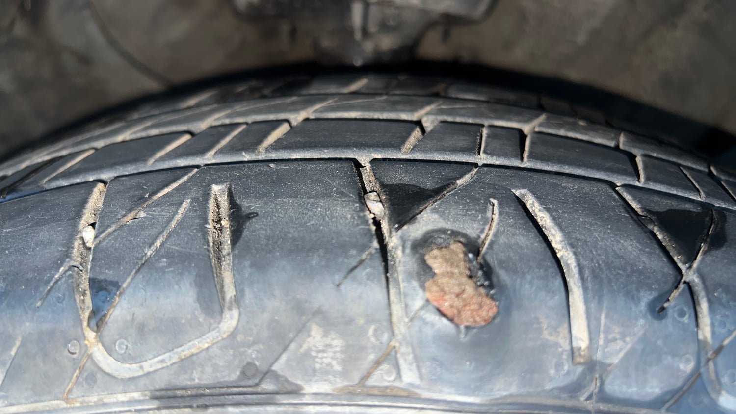 Used 2017 Hyundai Creta 1.6 SX Plus AT Petrol Petrol Automatic tyres RIGHT FRONT TYRE TREAD VIEW