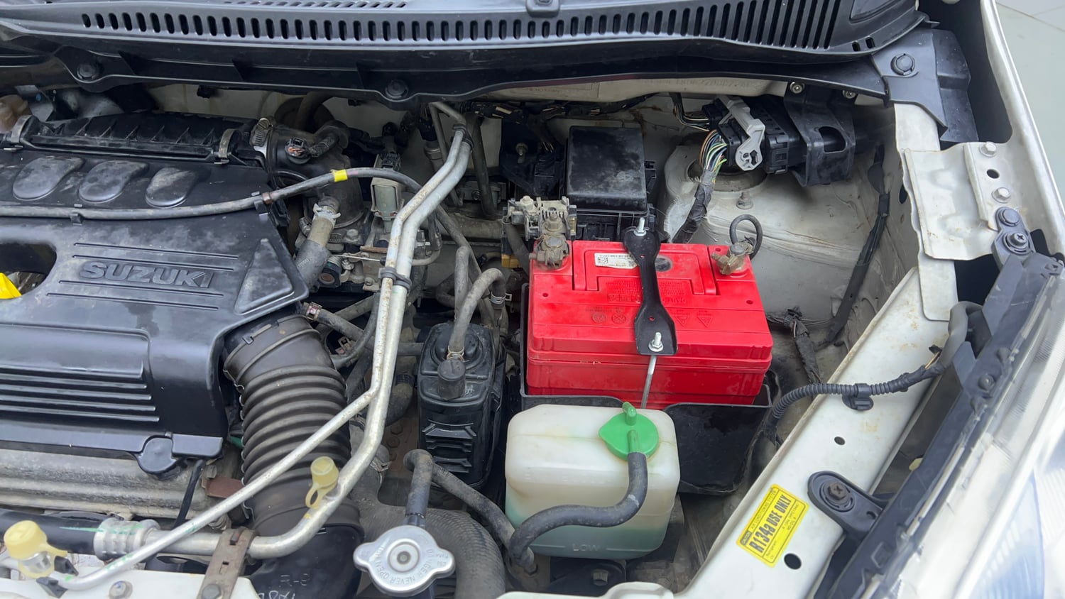 Used 2012 Maruti Suzuki Wagon R LXi Petrol Manual engine ENGINE LEFT SIDE VIEW