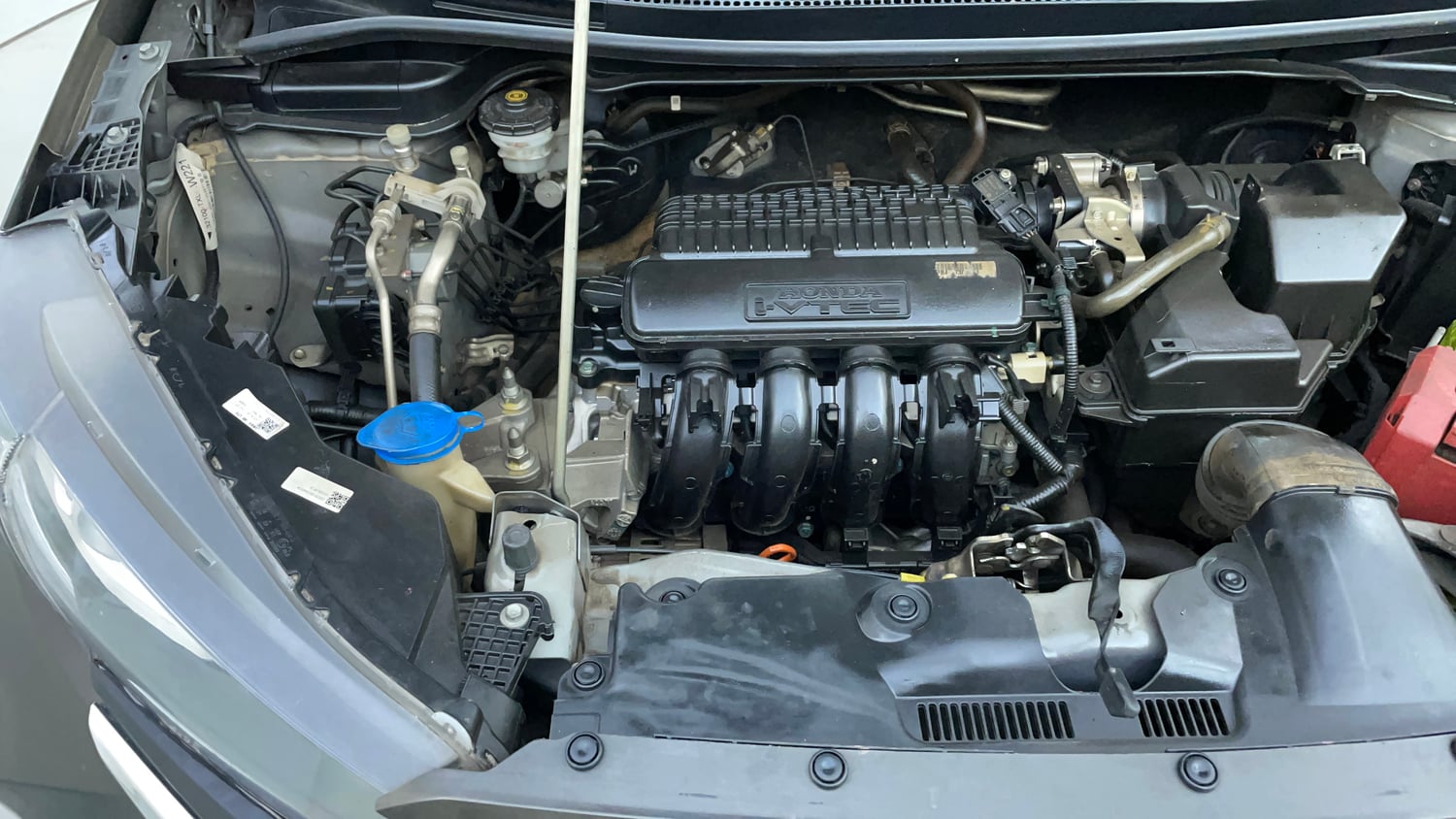 Used 2021 Honda WR-V VX MT Petrol Petrol Manual engine ENGINE RIGHT SIDE VIEW
