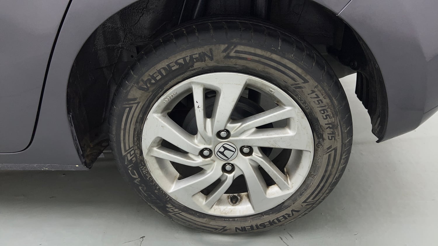 Used 2018 Honda Jazz V CVT Petrol Petrol Automatic tyres LEFT REAR TYRE RIM VIEW