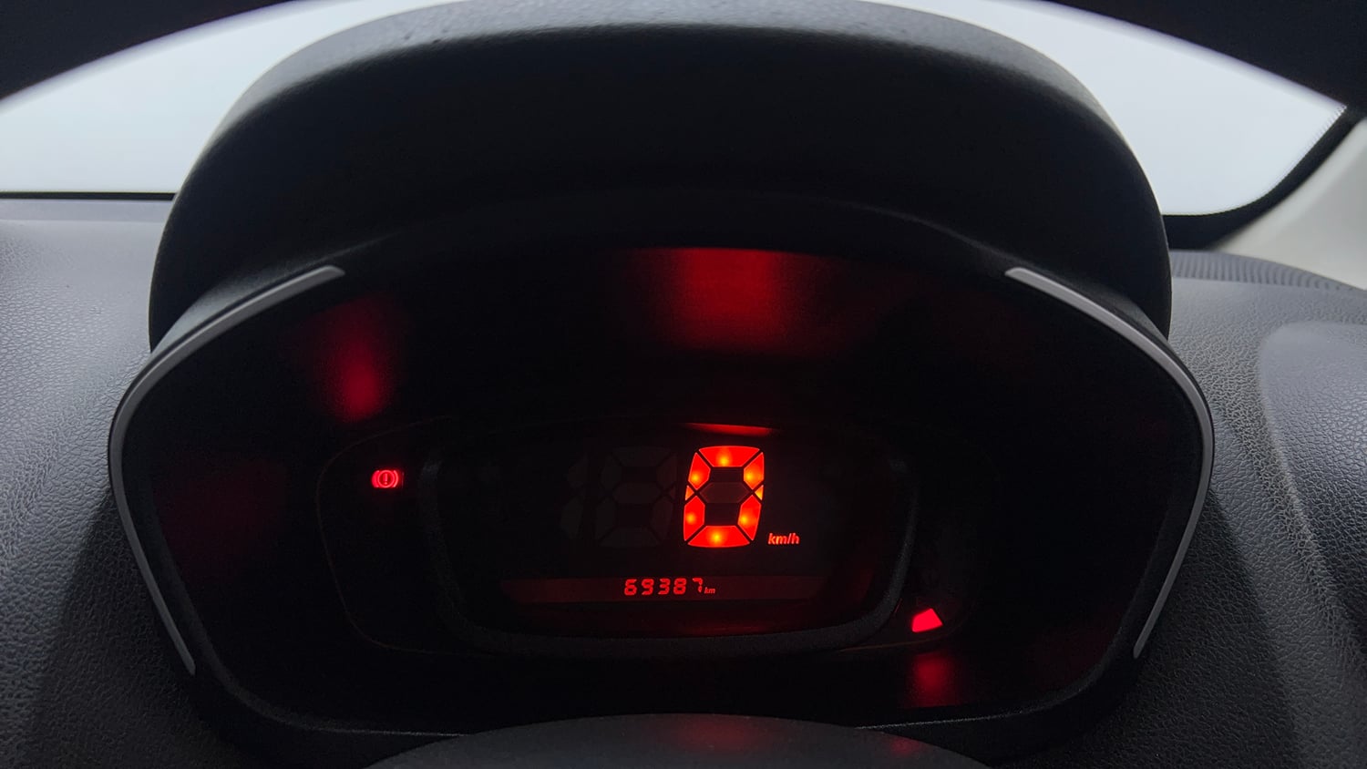 Used 2018 Renault Kwid RXL Petrol Manual interior CLUSTERMETER VIEW