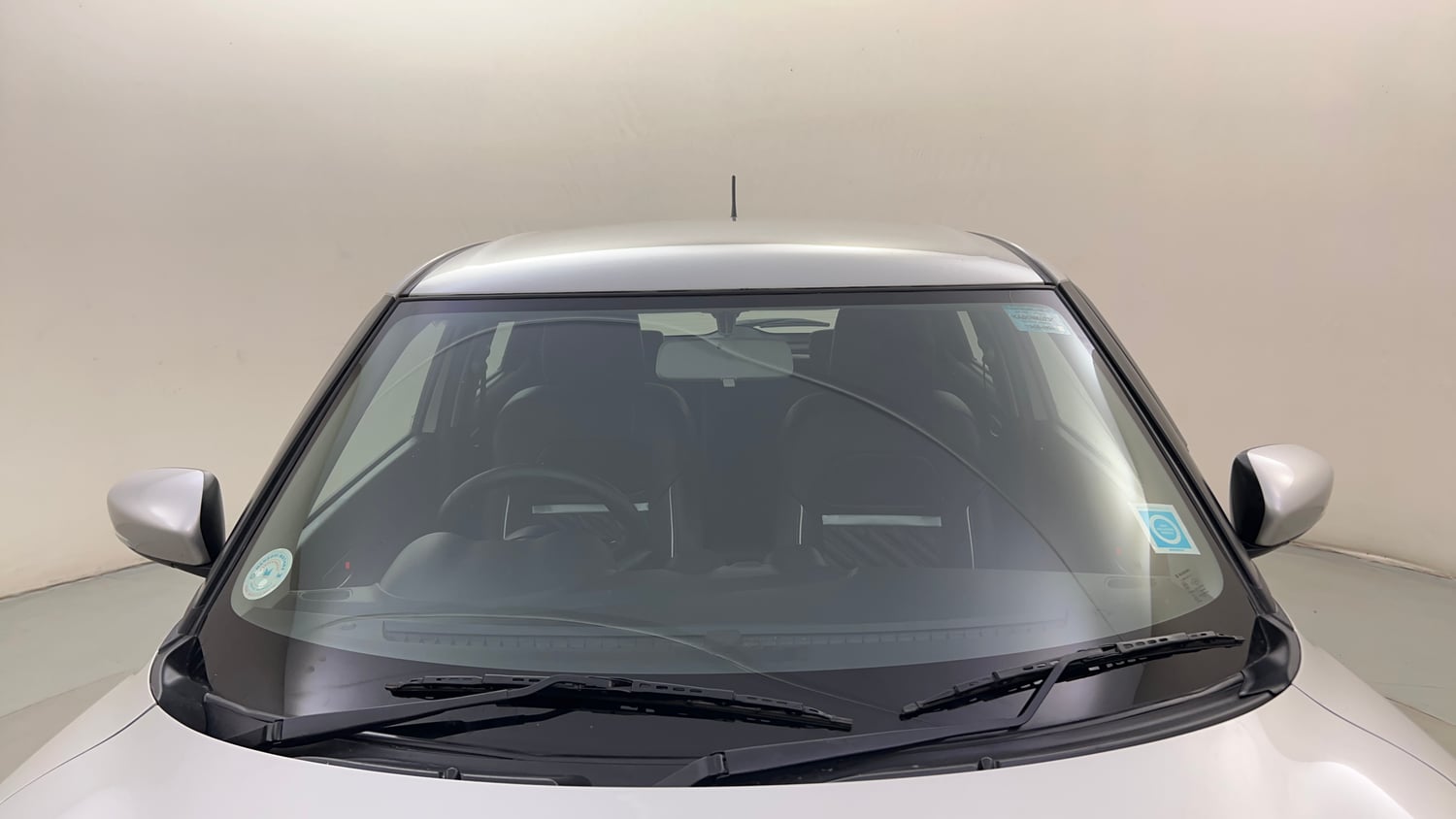 Used 2024 Maruti Suzuki Swift ZXi AMT Petrol Automatic exterior FRONT WINDSHIELD VIEW