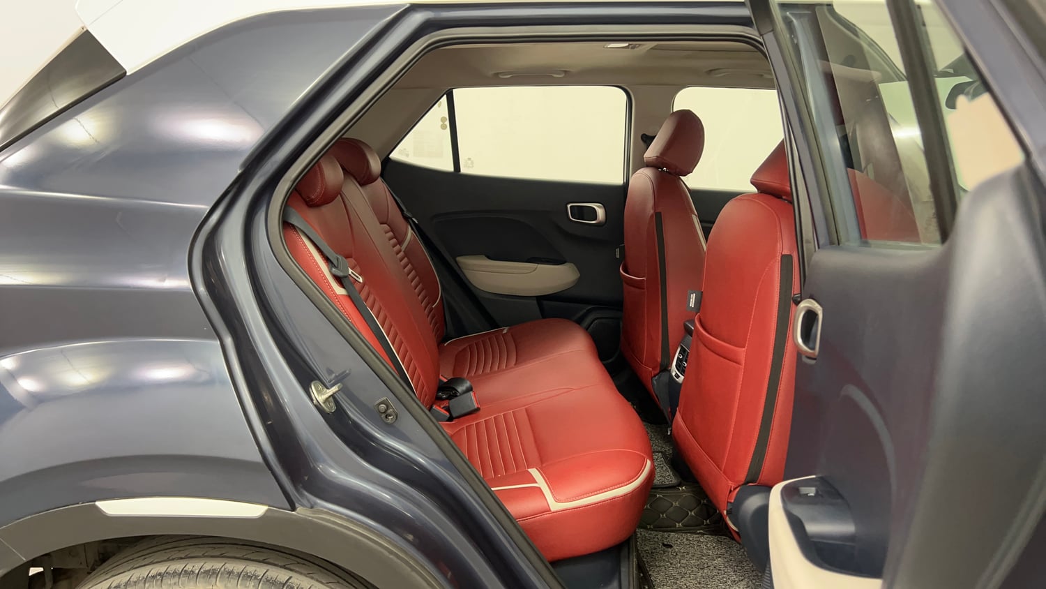 Used 2019 Hyundai Venue SX Plus 1.0 Turbo DCT Dual Tone Petrol Automatic interior RIGHT SIDE REAR DOOR CABIN VIEW