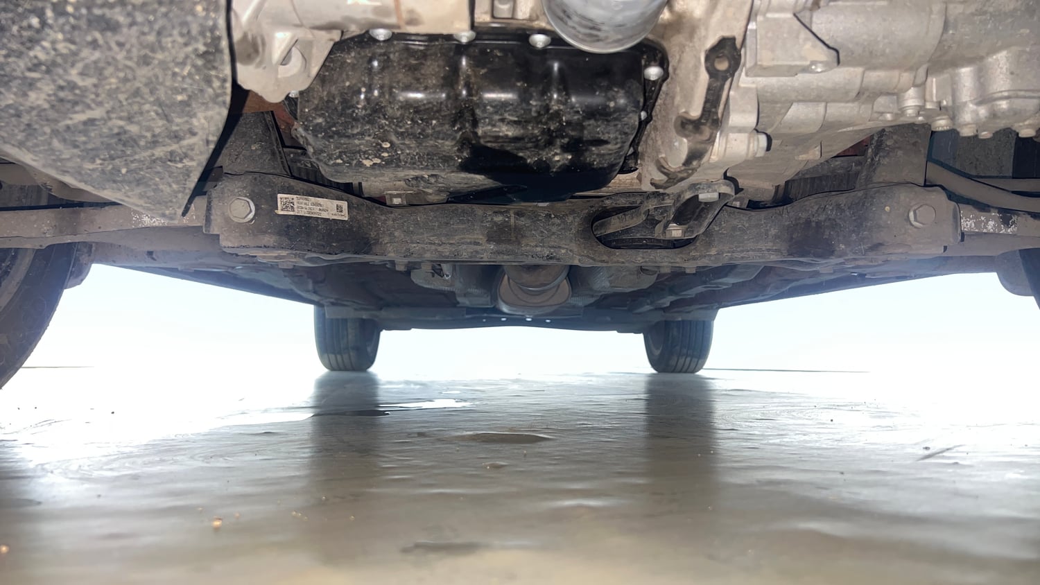 Used 2025 Skoda Slavia Style 1.0L TSI MT Petrol Manual extra FRONT LEFT UNDERBODY VIEW