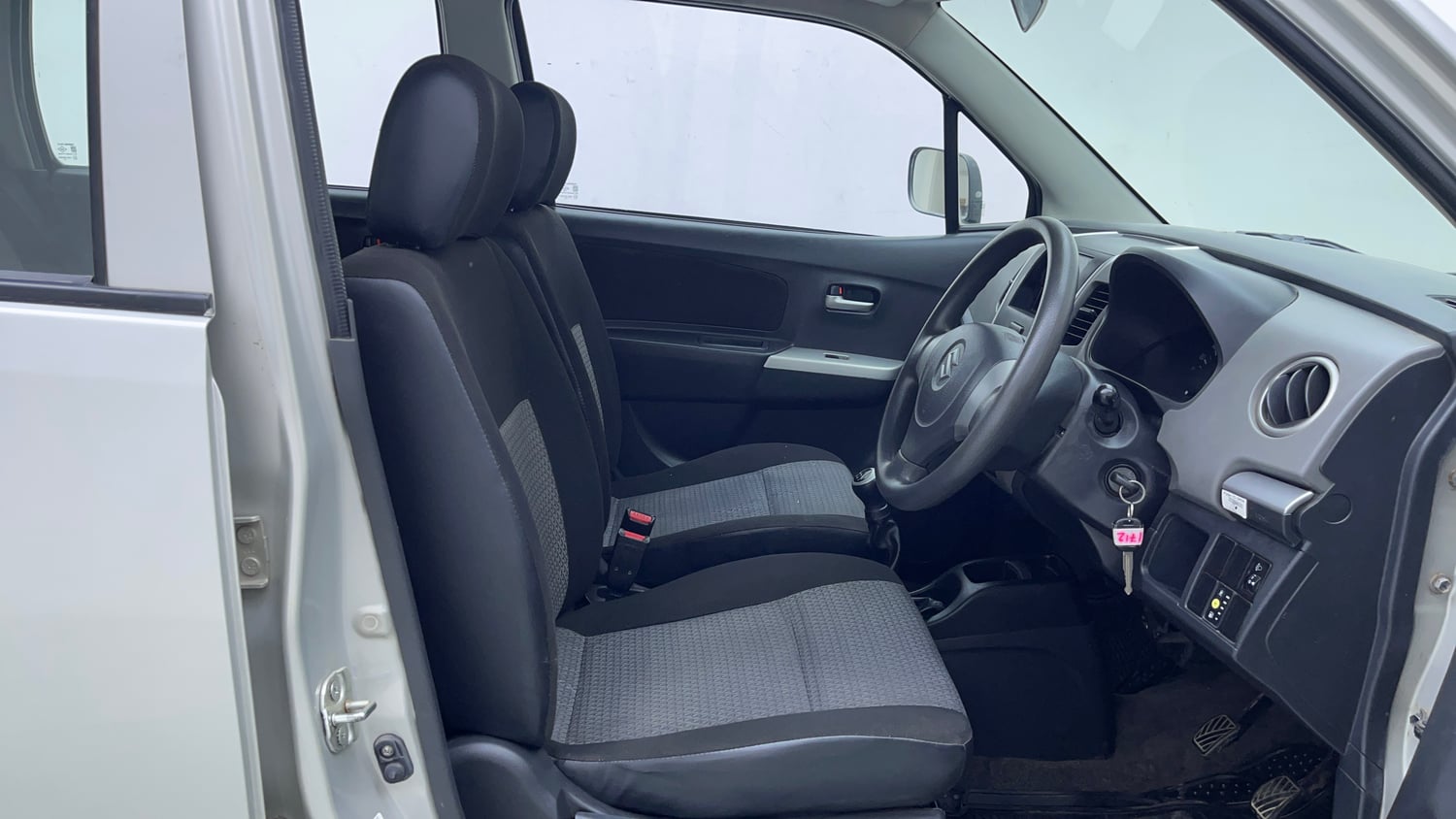 Used 2012 Maruti Suzuki Wagon R 1.0 LXi CNG Cng Manual interior RIGHT SIDE FRONT DOOR CABIN VIEW
