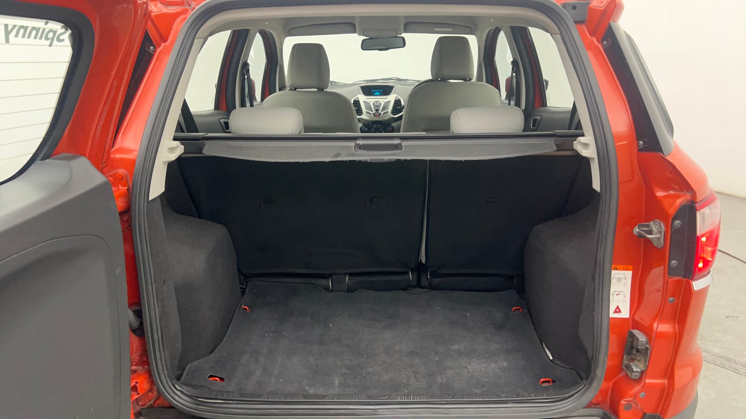 Used 2015 Ford EcoSport Titanium 1.5 Ti-VCT AT Petrol Automatic interior DICKY INSIDE VIEW
