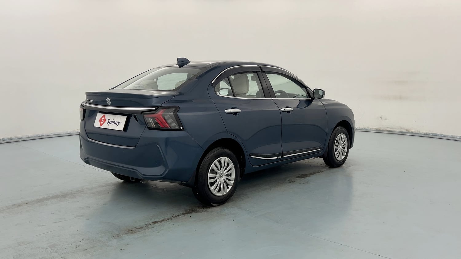 Used 2026 Maruti Suzuki Dzire VXi AMT Petrol Automatic exterior RIGHT REAR CORNER VIEW