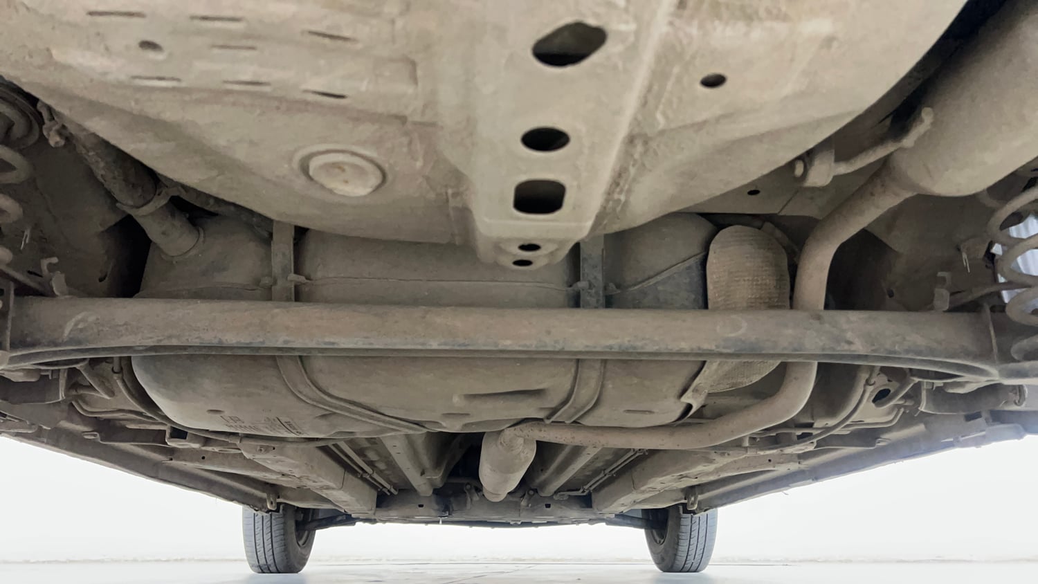 Used 2014 Maruti Suzuki Swift VXi Petrol Manual extra REAR UNDERBODY VIEW (TAKEN FROM REAR)