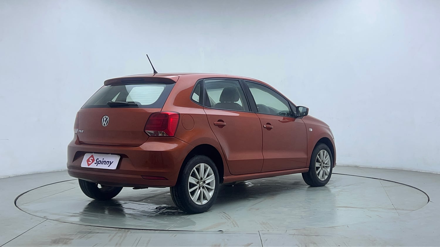 Used 2015 Volkswagen Polo Highline1.2L (P) Petrol Manual exterior RIGHT REAR CORNER VIEW