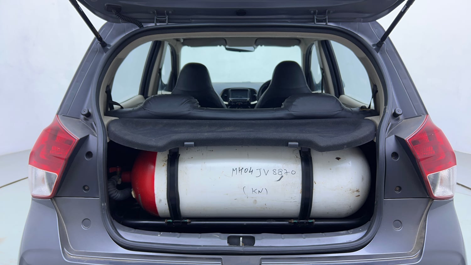 Used 2019 Hyundai Santro Sportz CNG Cng Manual interior DICKY INSIDE VIEW