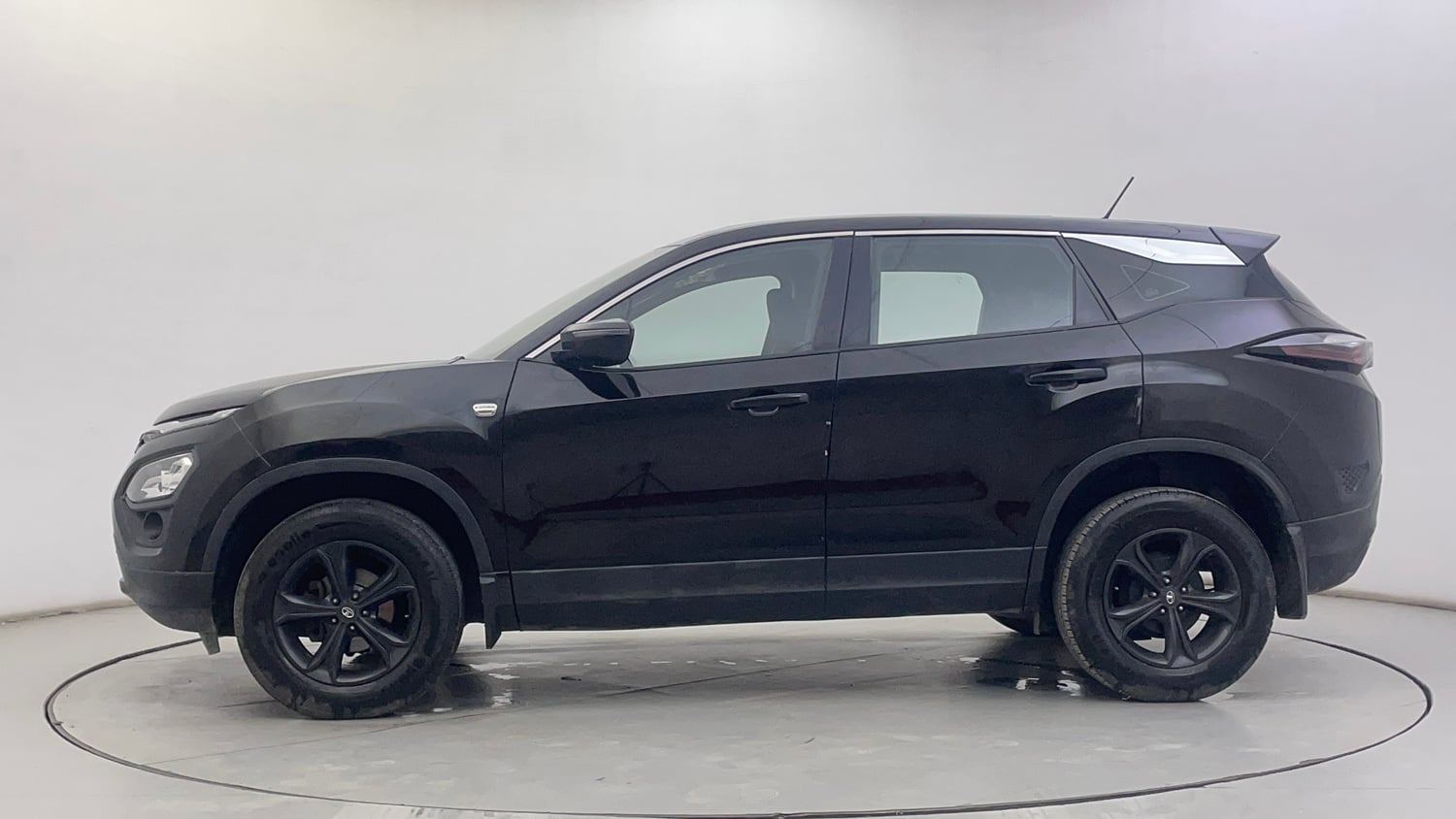 Used 2021 Tata Harrier XT Plus Dark Edition Diesel Manual exterior LEFT SIDE VIEW