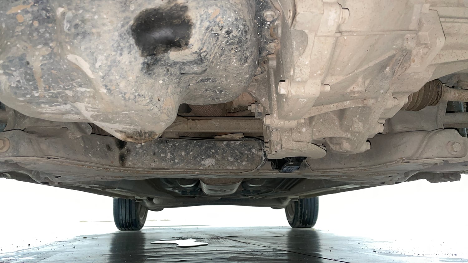 Used 2019 Ford Figo Aspire Titanium 1.2 Ti-VCT Petrol Manual extra FRONT LEFT UNDERBODY VIEW