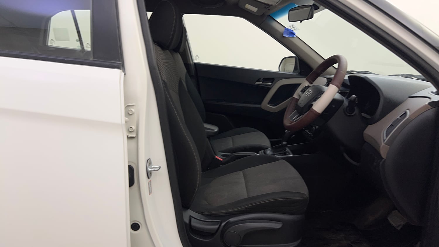 Used 2016 Hyundai Creta 1.6 SX Plus AT Petrol Petrol Automatic interior RIGHT SIDE FRONT DOOR CABIN VIEW