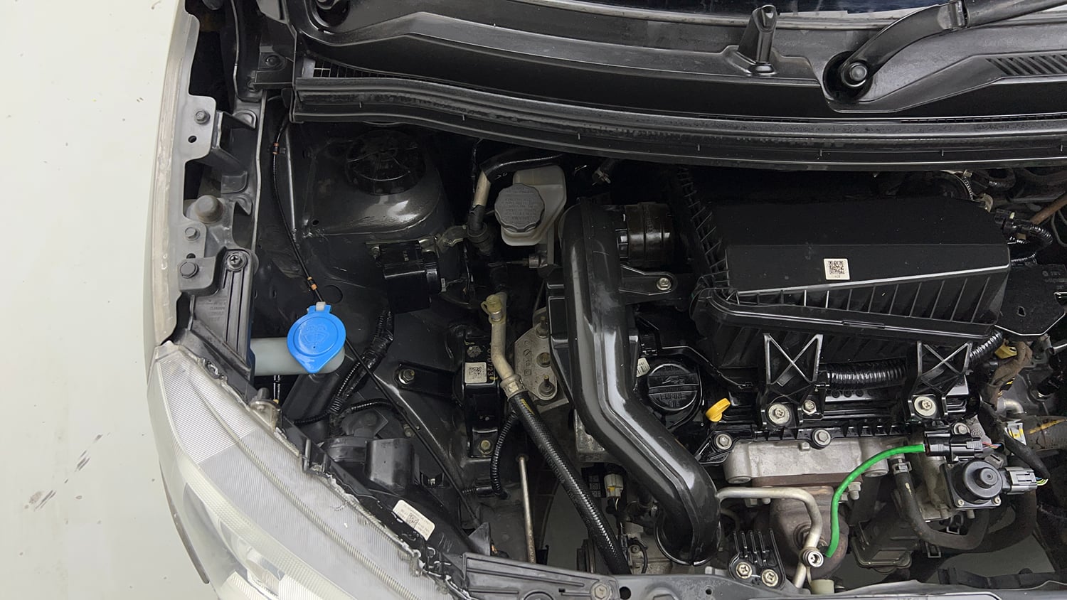 Used 2022 Maruti Suzuki Wagon R VXI 1.0 Petrol Manual engine ENGINE RIGHT SIDE VIEW