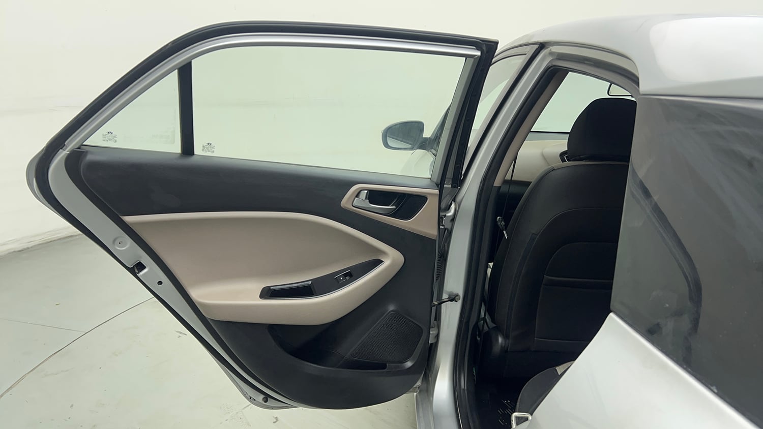 Used 2018 Hyundai Elite i20 Asta 1.2 AT Petrol Automatic interior LEFT REAR DOOR OPEN VIEW