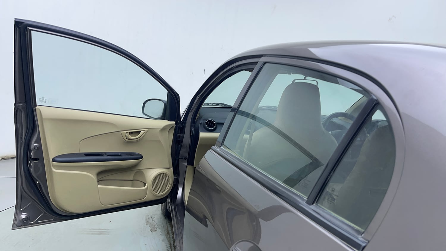 Used 2014 Honda Amaze 1.2 S i-VTEC Petrol Manual interior LEFT FRONT DOOR OPEN VIEW
