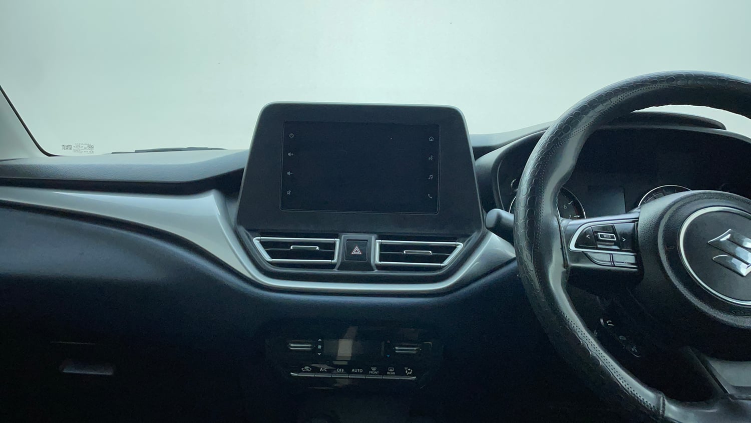 Used 2022 Maruti Suzuki Baleno Zeta MT Petrol Manual interior MUSIC SYSTEM & AC CONTROL VIEW