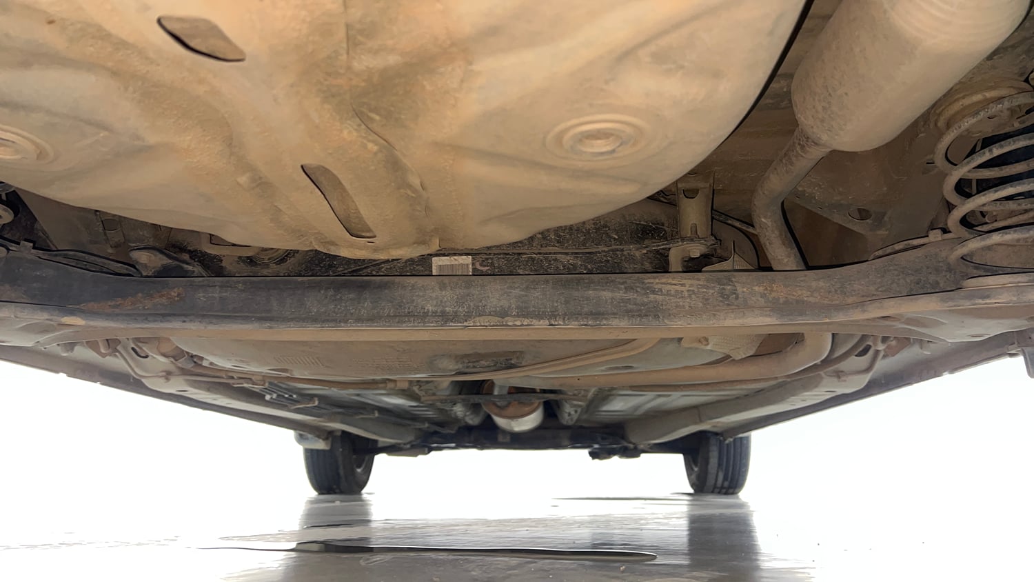 Used 2016 Maruti Suzuki Baleno Delta 1.2 Petrol Manual extra REAR UNDERBODY VIEW (TAKEN FROM REAR)